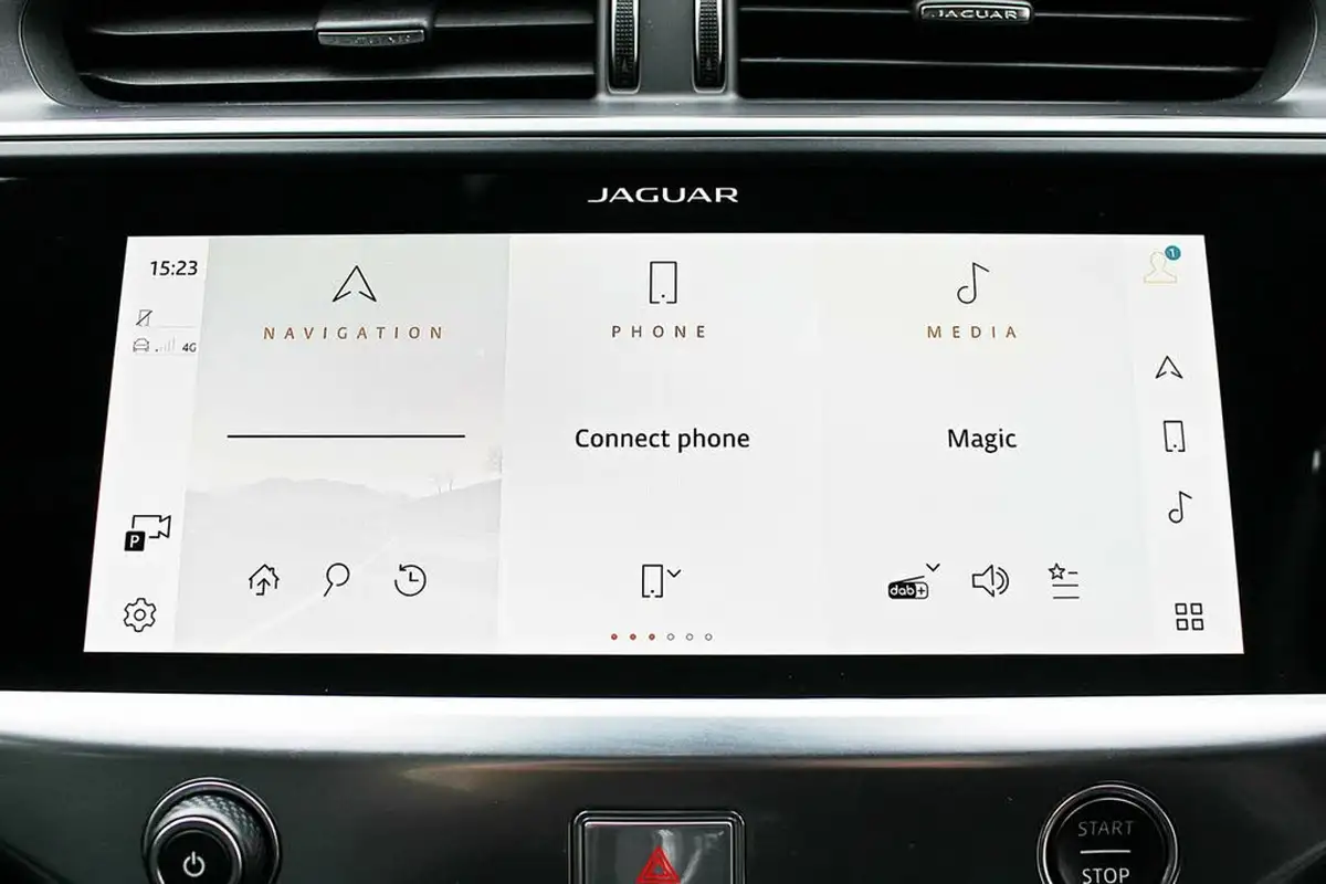 2023-jaguar-i-pace-ev400-hse-black-big-26