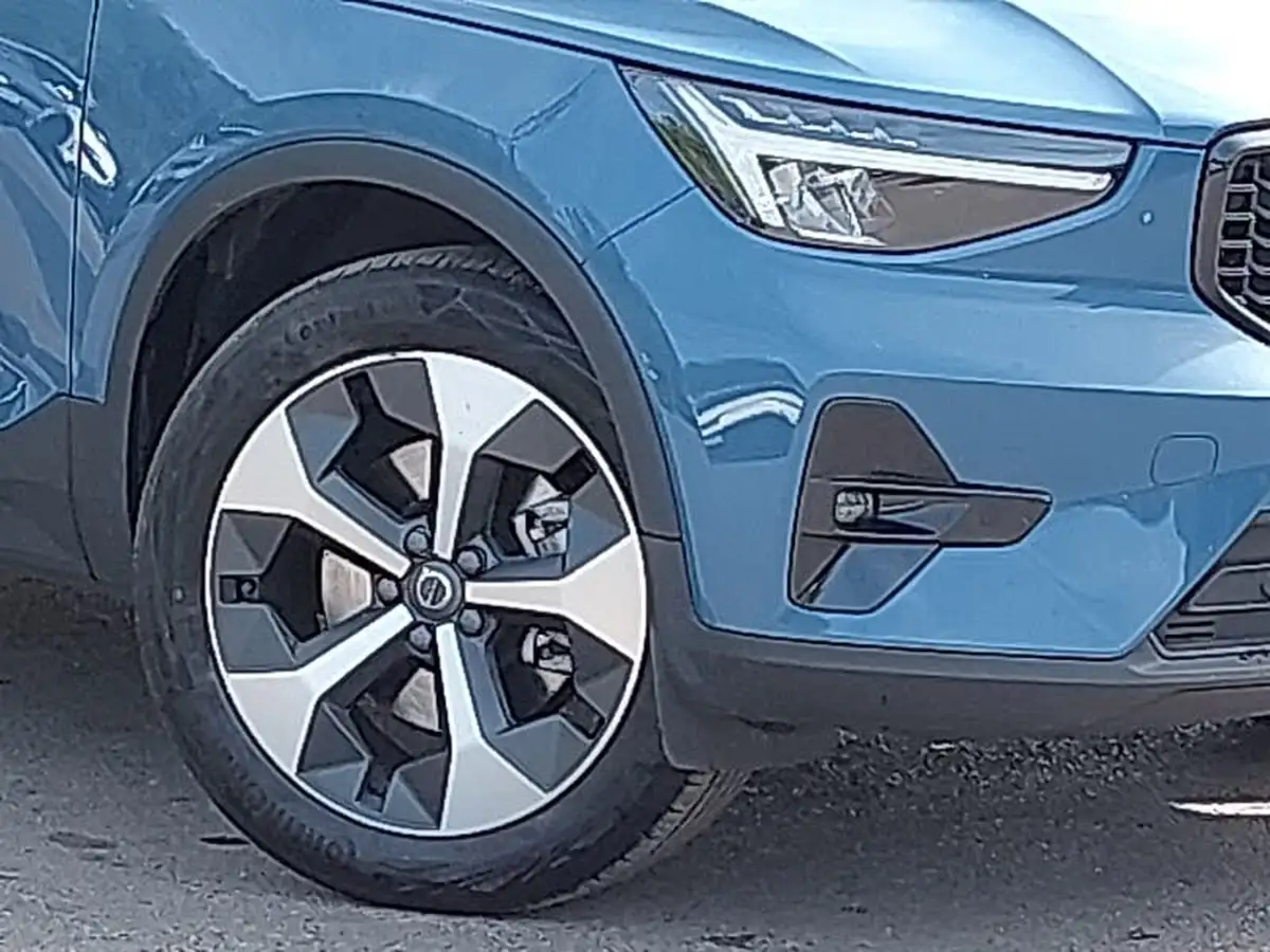 2024-volvo-xc40-20-b3-plus-big-8