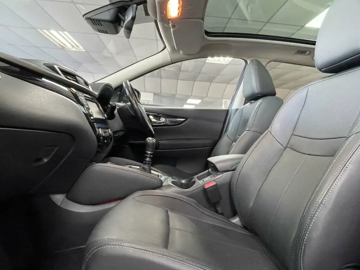 2015-nissan-qashqai-15dci-tekna-big-30