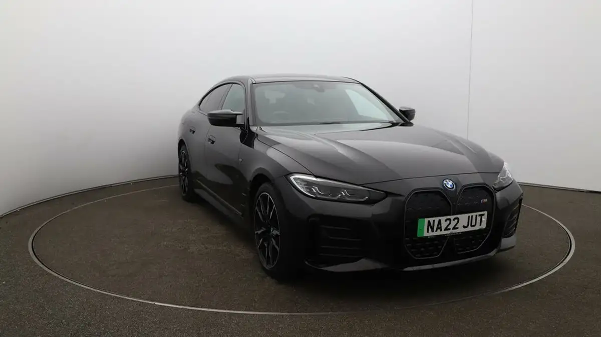 2022-bmw-i4-e-m50-big-42
