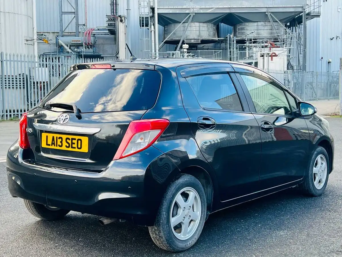2013-toyota-yaris-133-tr-5d-m-drive-s-big-1