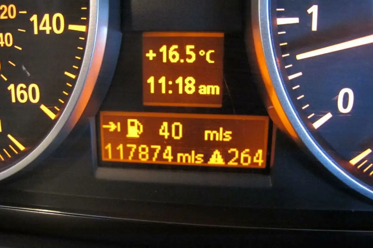 2011-bmw-3-series-20-320i-se-coupe-2d-1995cc-big-60