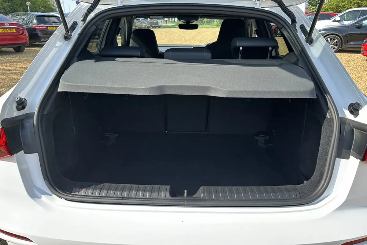 2021-audi-a3-15-35-tfsi-edition-1-sportback-5d-big-18