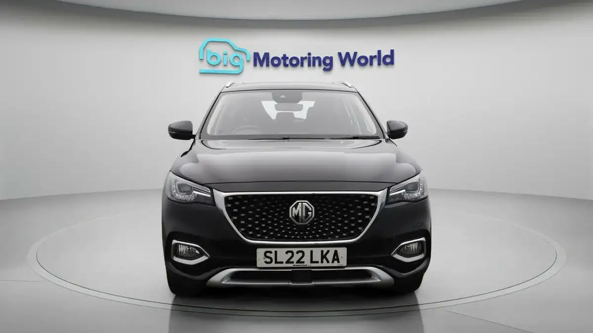 2022-mg-hs-15t-gdi-exclusive-162ps-dct-big-2