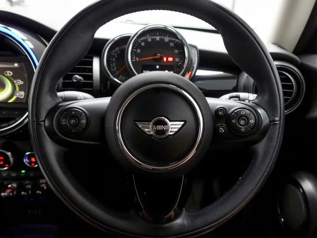2018-mini-cooper-20-cooper-s-ss-hatchback-3d-big-17