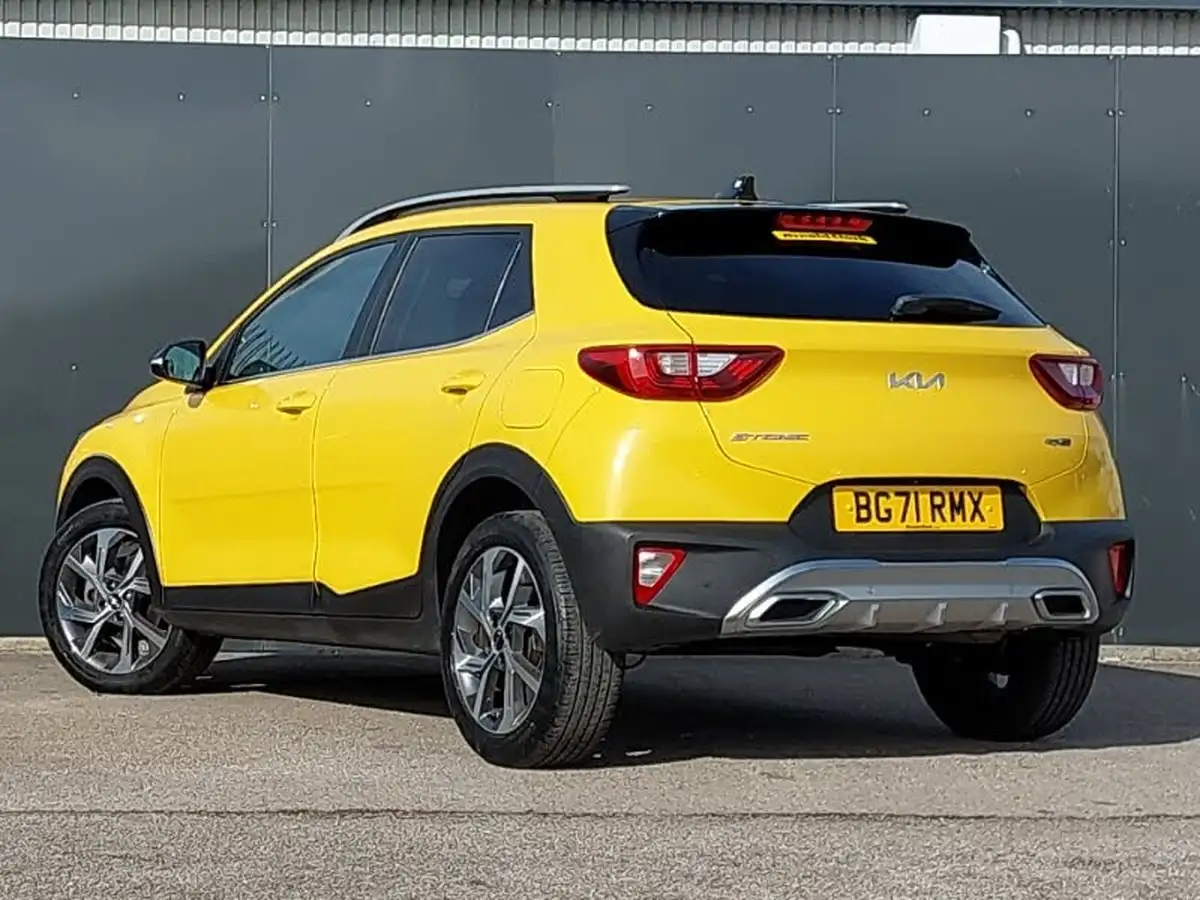2021-kia-stonic-10-t-gdi-connect-dct-big-1