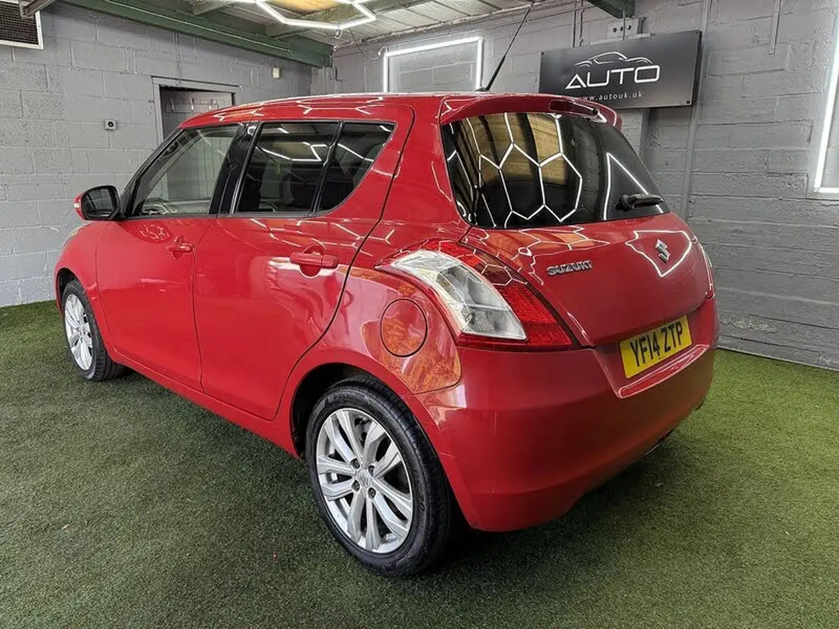 2014-suzuki-swift-12-sz4-94ps-nav-5d-big-7