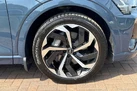 2023-audi-e-tron-55e-black-edition-sportback-small-9