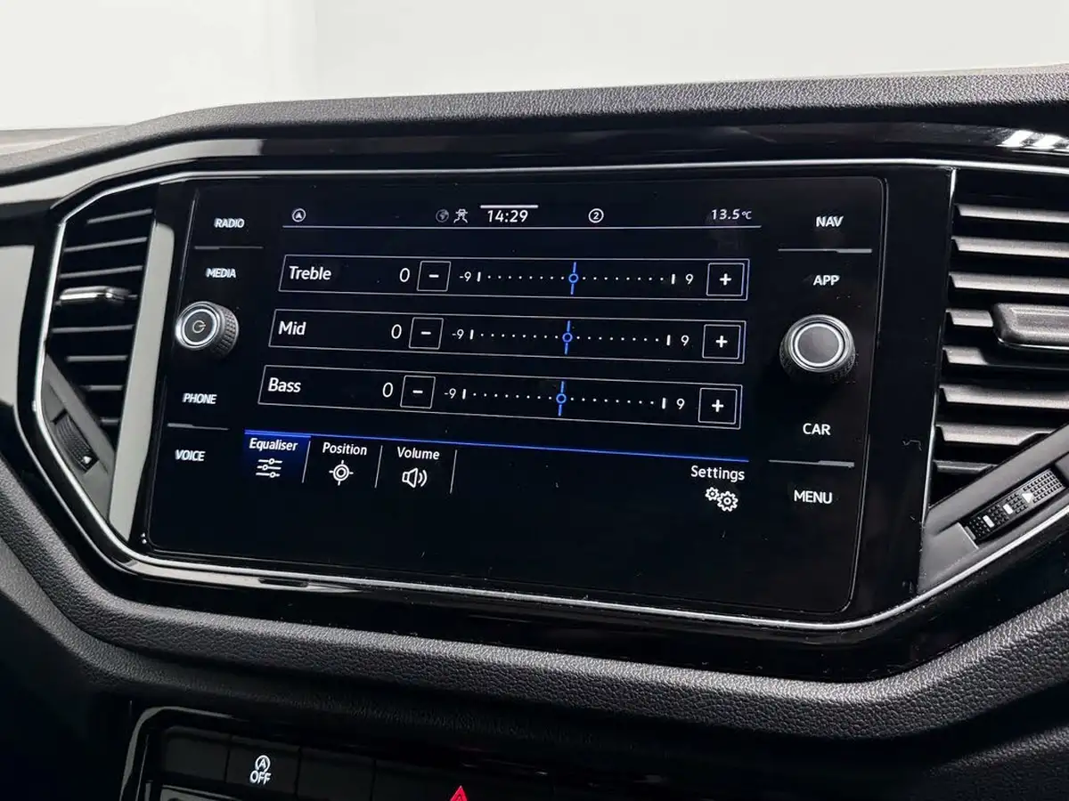 2021-volkswagen-t-roc-15-tsi-black-edition-dsg-big-46