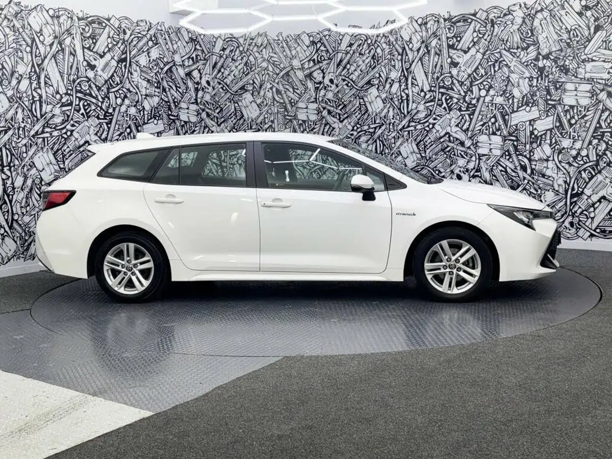 2021-toyota-corolla-18-vvt-i-icon-spare-wheel-touring-sports-5d-big-11