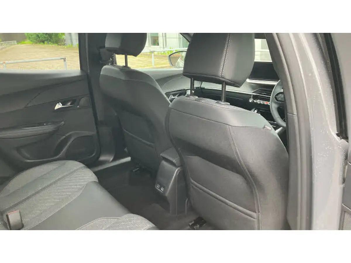 2025-peugeot-2008-suv-12-puretech-allure-130ps-big-29