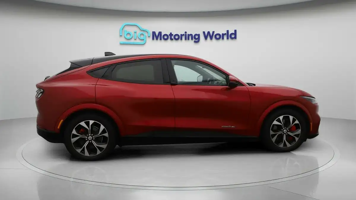 2021-ford-mustang-mach-e-e-first-edition-extended-range-big-8