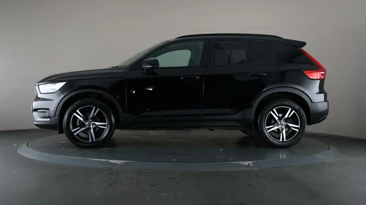 2021-volvo-xc40-15-t3-r-design-163bhp-big-37