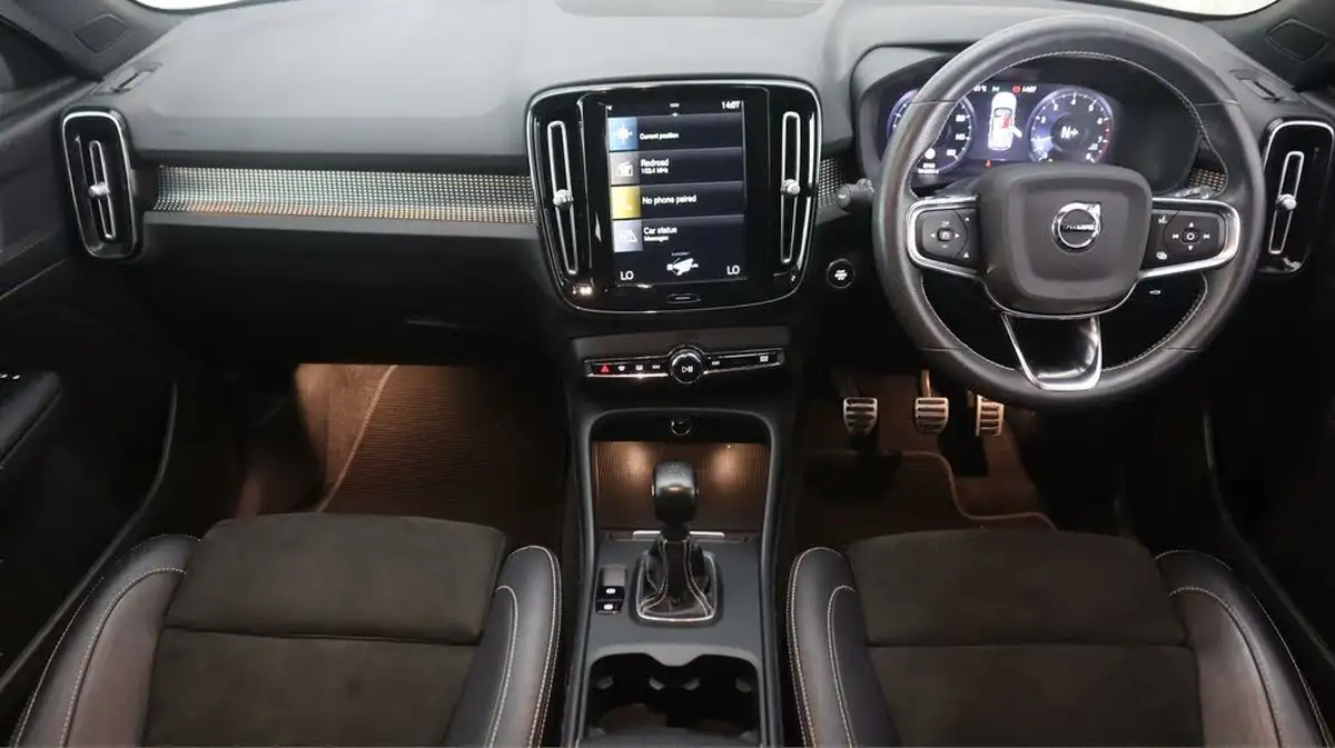 2021-volvo-xc40-15-t3-r-design-163bhp-big-13