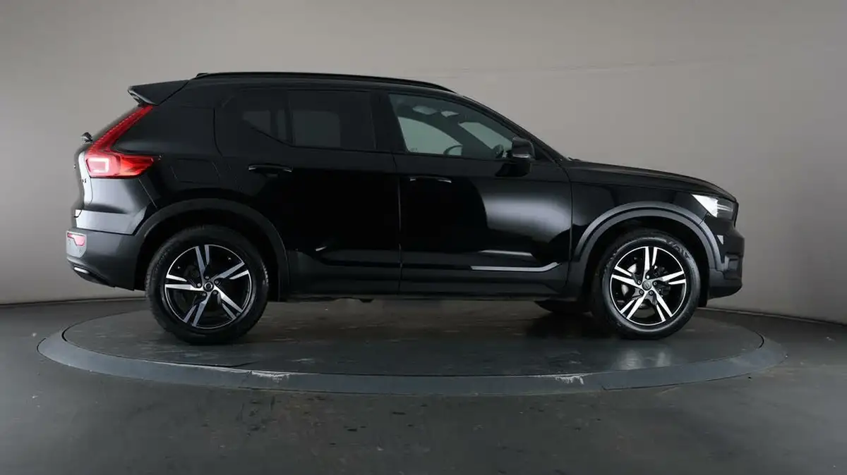 2021-volvo-xc40-15-t3-r-design-163bhp-big-61