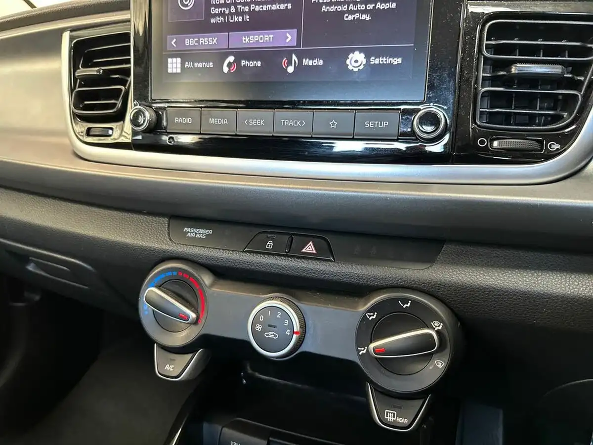 2021-kia-rio-12-dpi-2-big-21