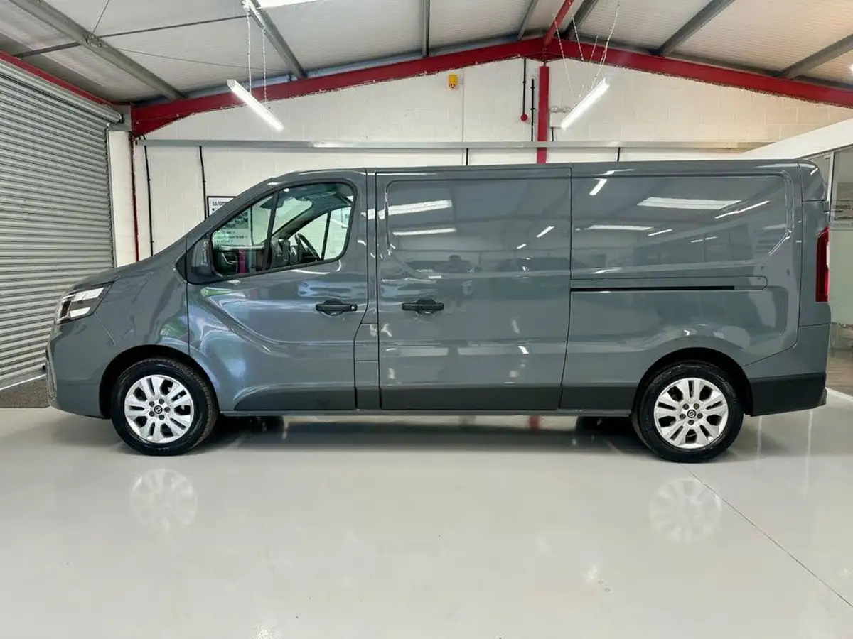 2023-nissan-primastar-20dci-tekna-30-l2h1-110pseu6d-panel-big-8