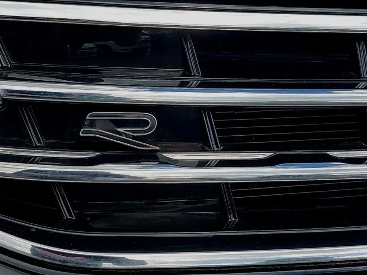 2024-volkswagen-tiguan-15-tsi-r-line-edition-big-11