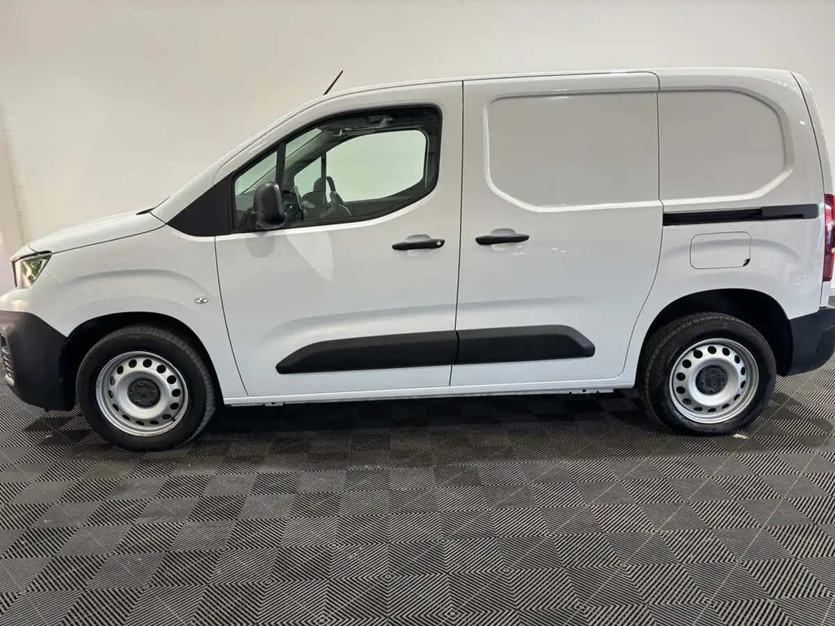2023-peugeot-partner-15-bluehdi-1000-professional-premium-100pseu6d-ss-big-18