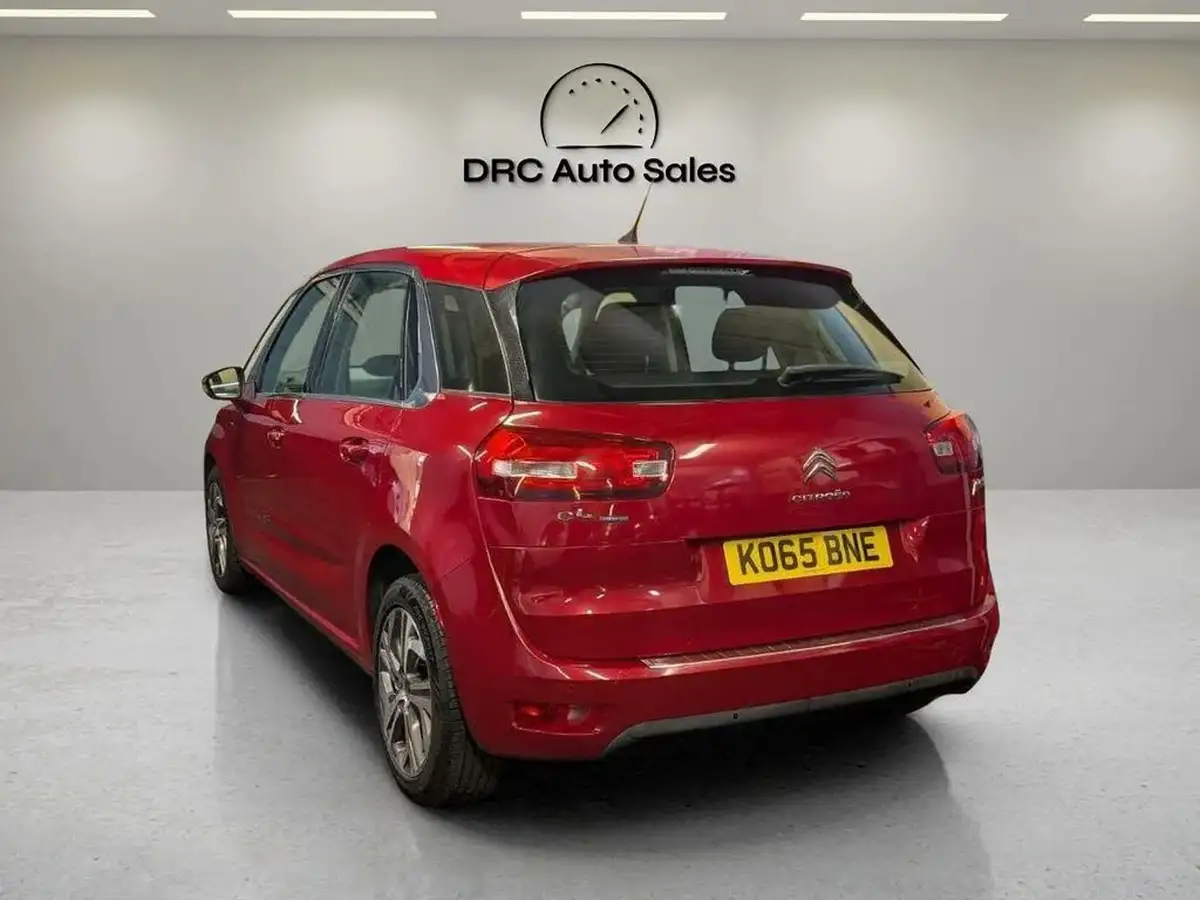 2016-citroen-c4-picasso-16bluehdi-exclusive-eat6-big-13