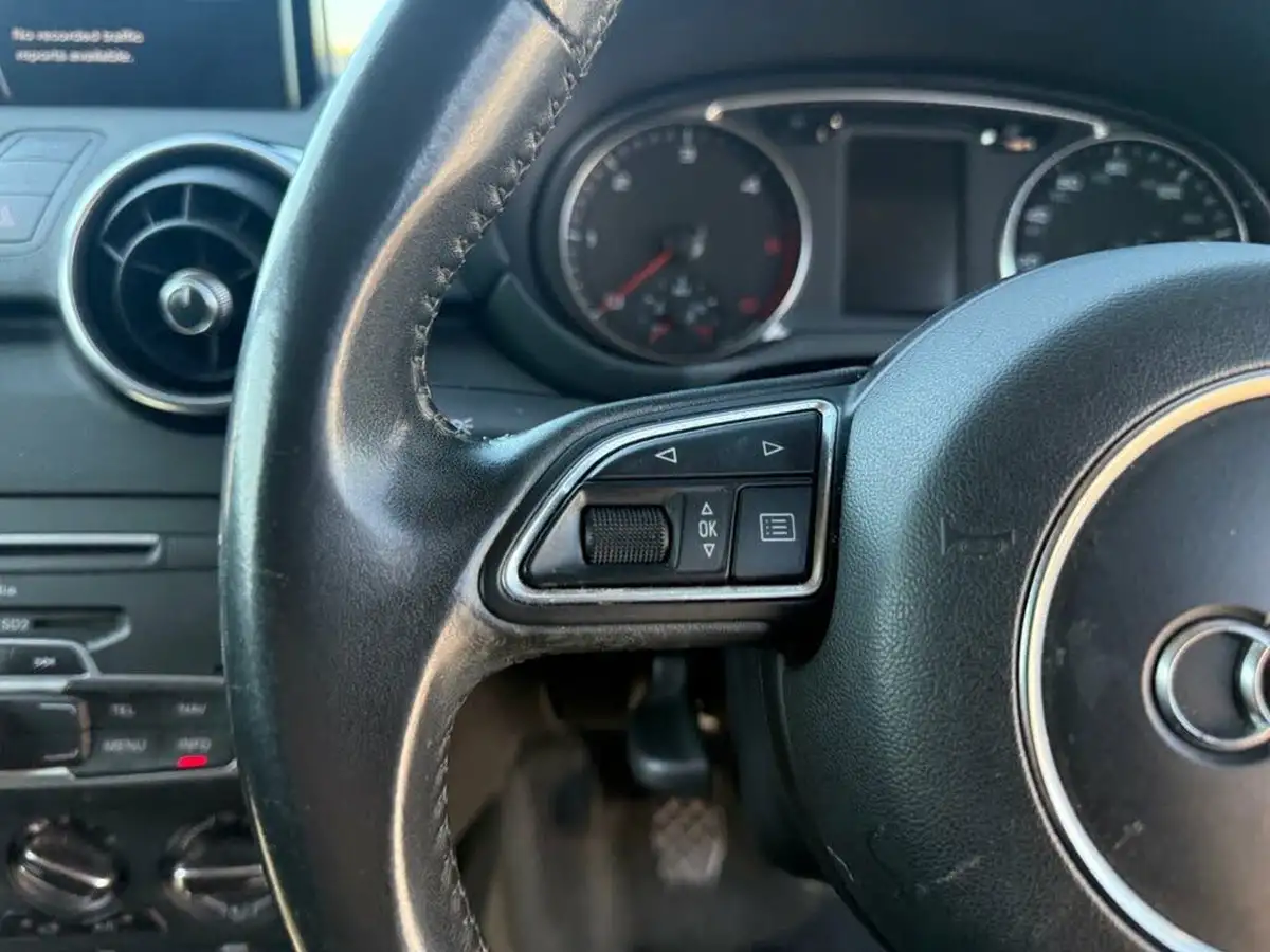 2015-audi-a1-16tdi-sport-hatchback-3d-big-43