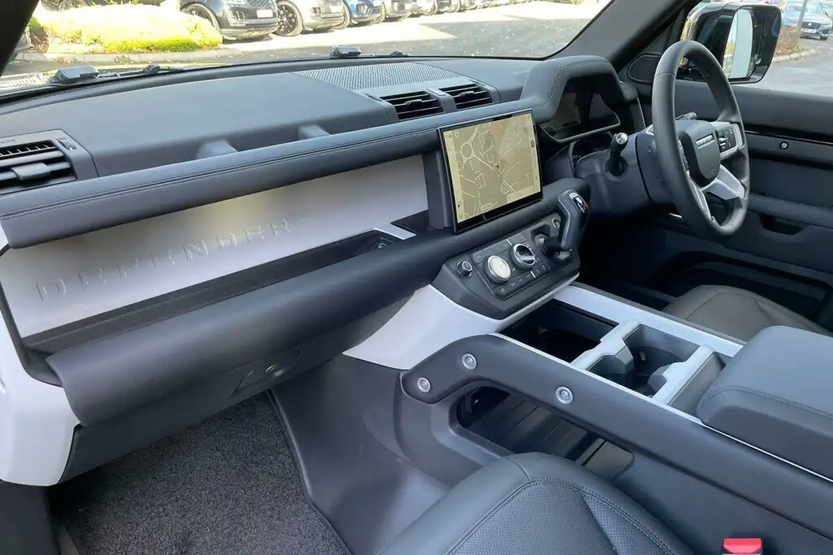 2024-land-rover-110-defender-30-d350-x-dynamic-se-big-48