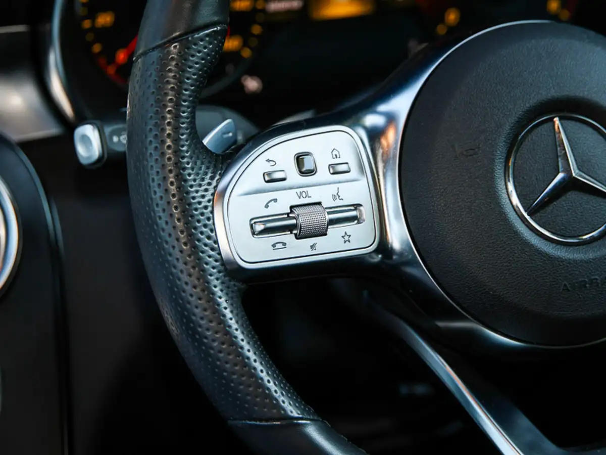 2021-mercedes-benz-glc-class-20d-glc300d-amg-line-premium-245ps-coupe-4d-big-10
