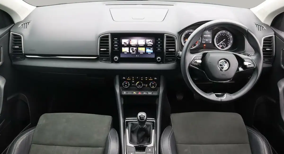 2021-skoda-karoq-15-tsi-se-l-big-13