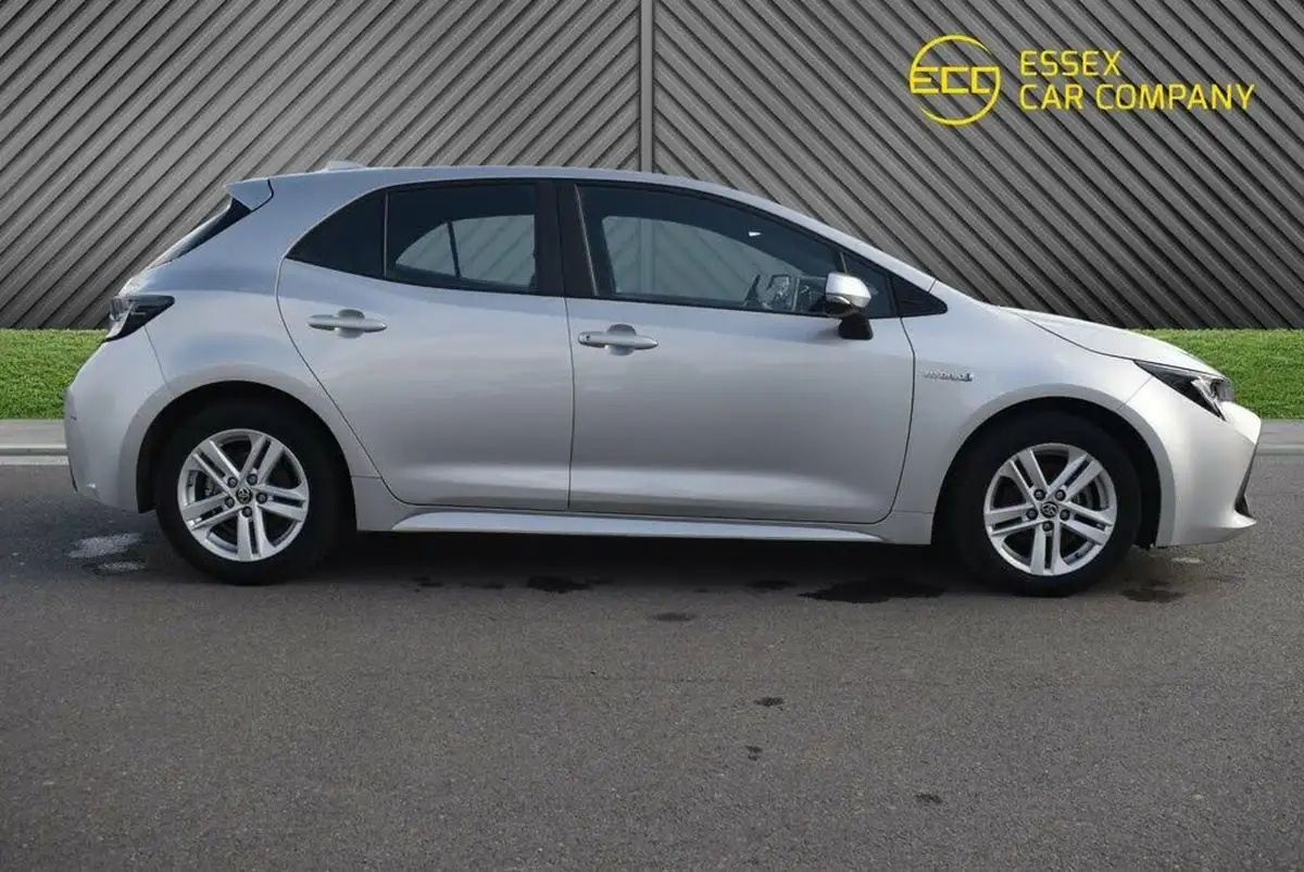 2021-toyota-corolla-18-vvt-i-icon-spare-wheel-hatchback-5d-big-15