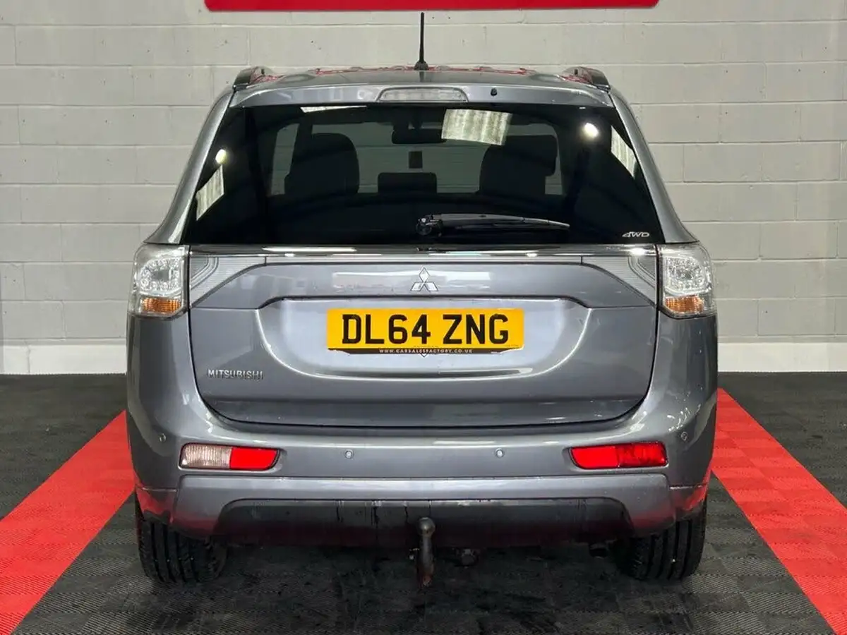 2015-mitsubishi-outlander-20-gx3h-5st-big-6