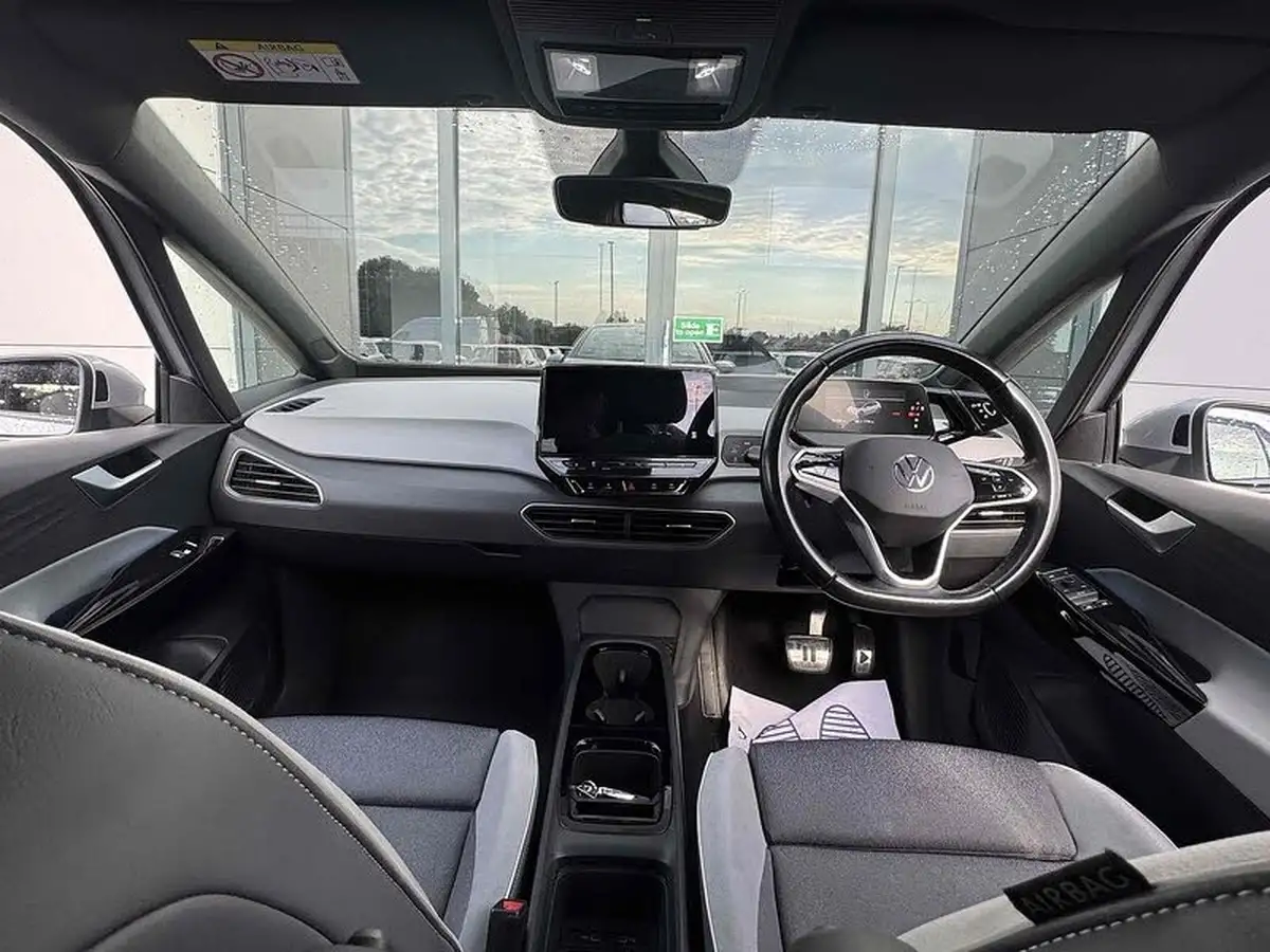 2021-volkswagen-id3-e-tour-big-3