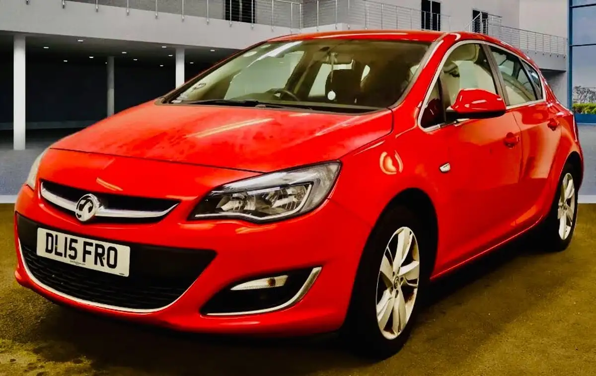 2015-vauxhall-astra-14-sri-vvt-16v-100ps-1398cc-big-1