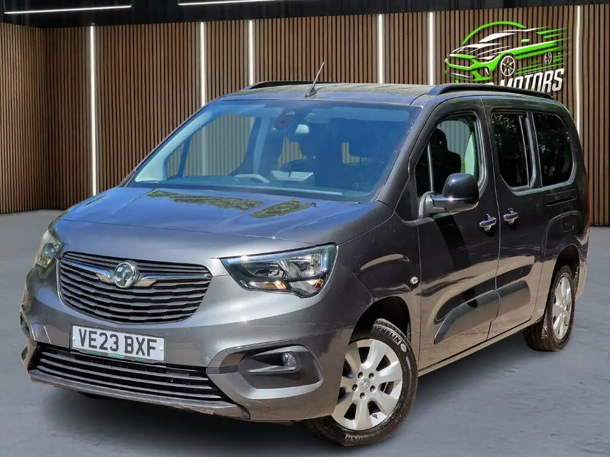 2023-vauxhall-combo-life-e-design-xl-big-2