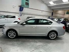 2015-skoda-octavia-20tdi-elegance-hatchback-small-3