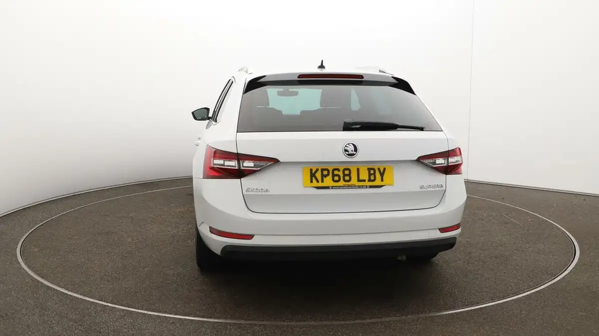 2018-skoda-superb-20tdi-scr-se-l-executive-190ps-estate-big-51
