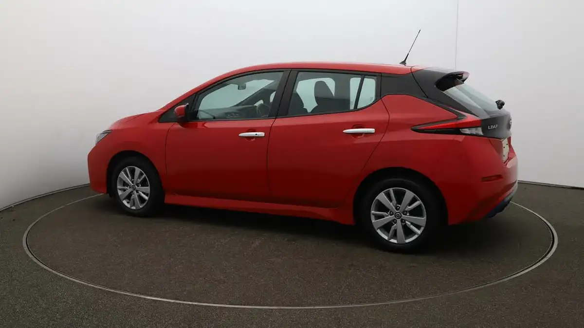 2021-nissan-leaf-e-acenta-big-47