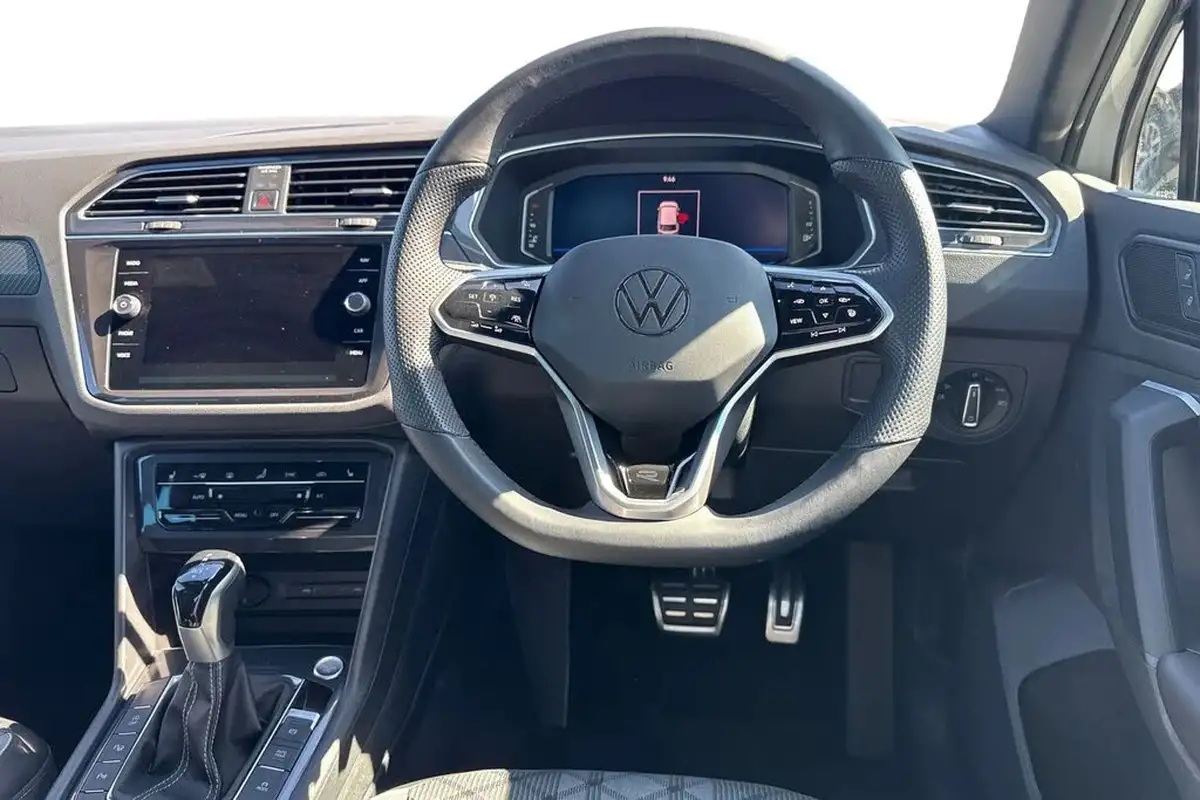 2023-volkswagen-tiguan-15-tsi-r-line-edition-big-17