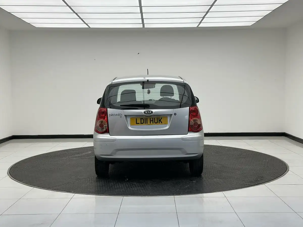 2011-kia-picanto-11-graphite-big-4
