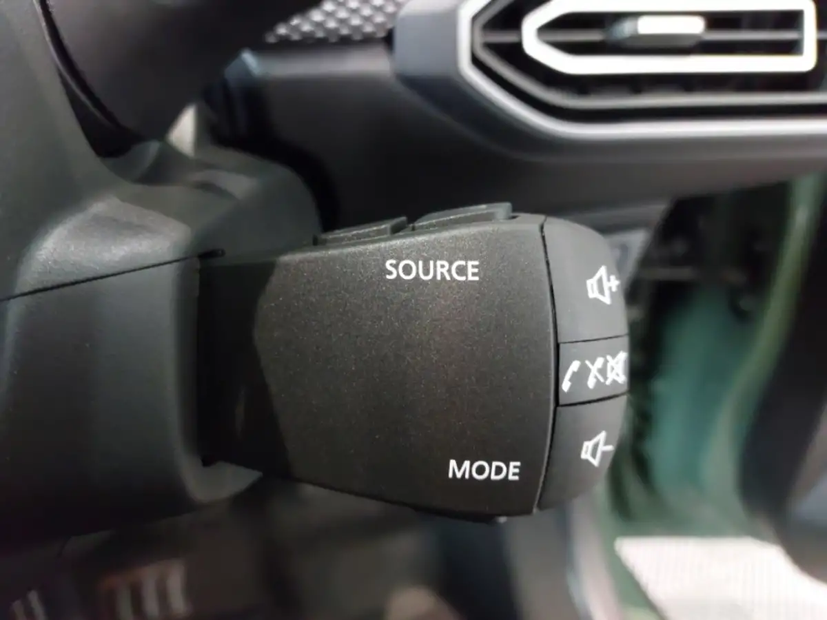 2023-mg-hs-15t-gdi-trophy-258ps-plug-in-hybrid-auto-big-15
