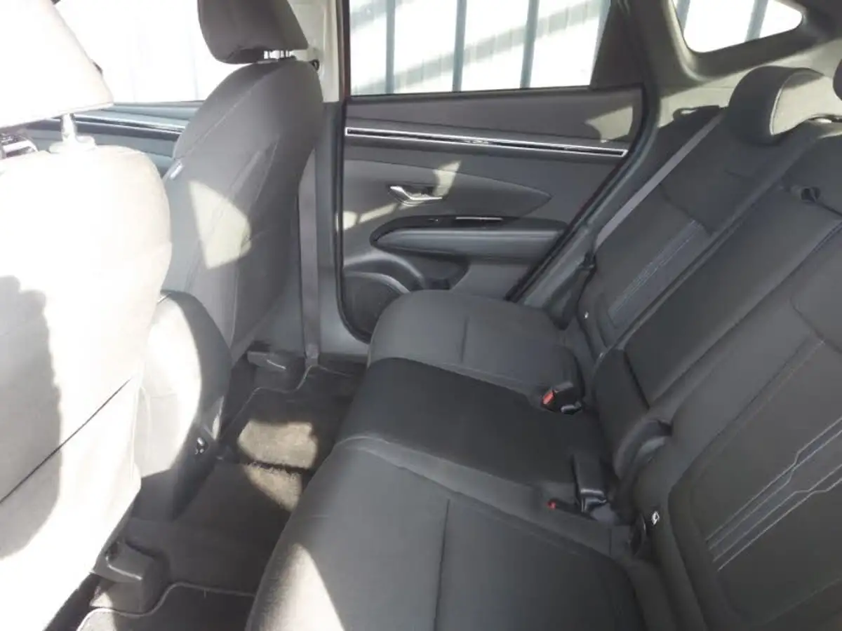 2021-hyundai-tucson-16-t-gdi-premium-150ps-48-volt-mhev-1598cc-big-5