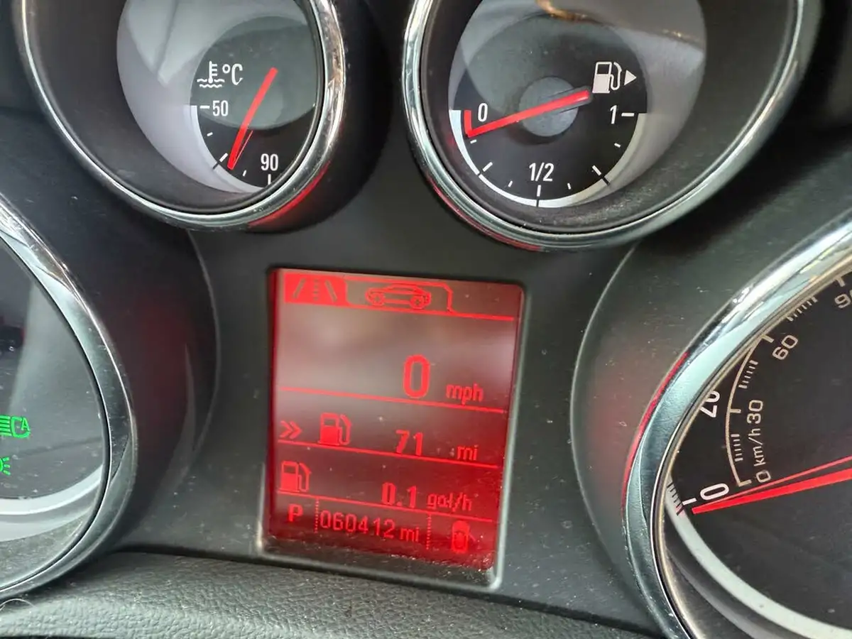 2015-vauxhall-mokka-16cdti-tech-line-136ps-auto-big-21