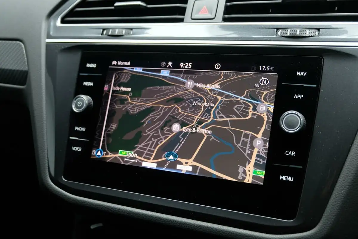 2024-volkswagen-tiguan-allspace-20-tsi-r-line-245ps-evo-big-30