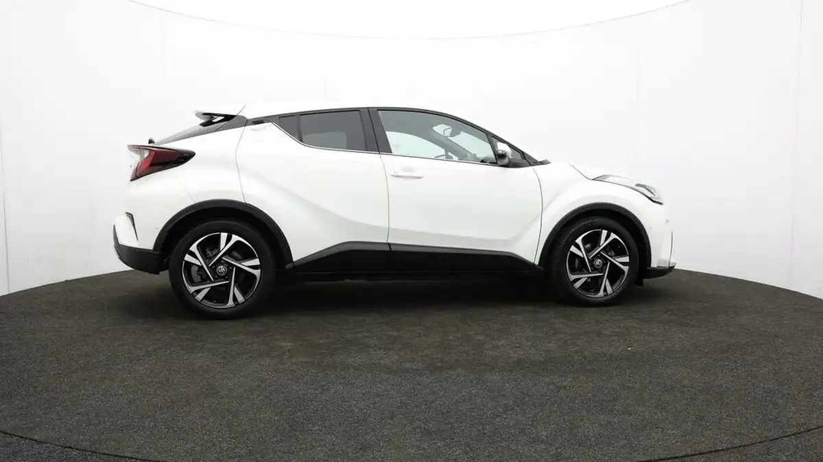 2022-toyota-c-hr-20-vvt-i-design-big-37