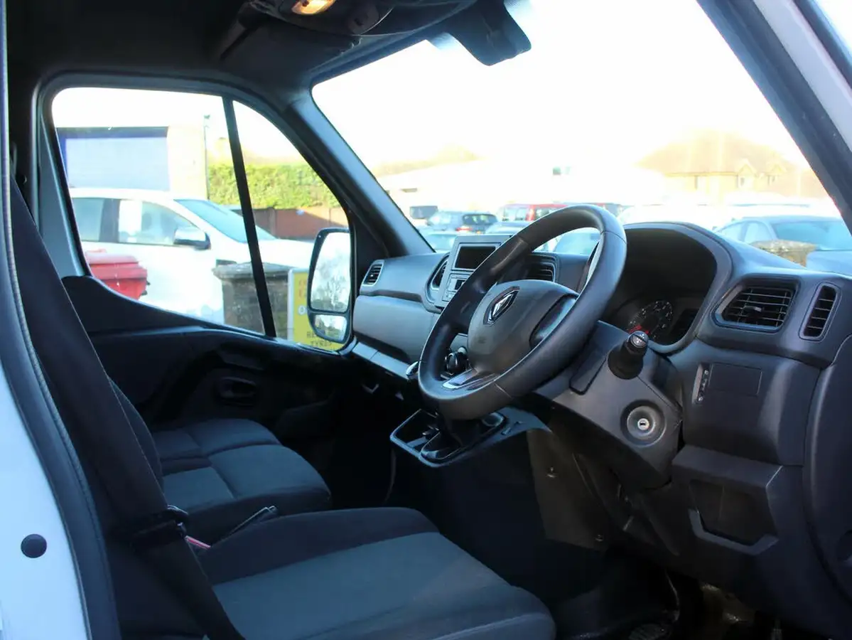 2021-renault-master-23dci-lm35-135-business-eu6d-panel-big-4