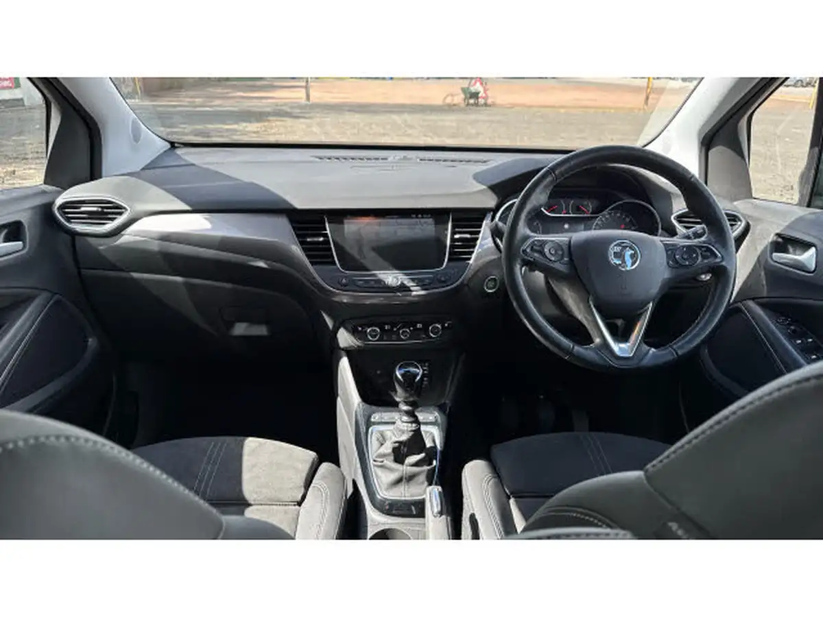 2022-vauxhall-crossland-12-ultimate-130ps-big-9