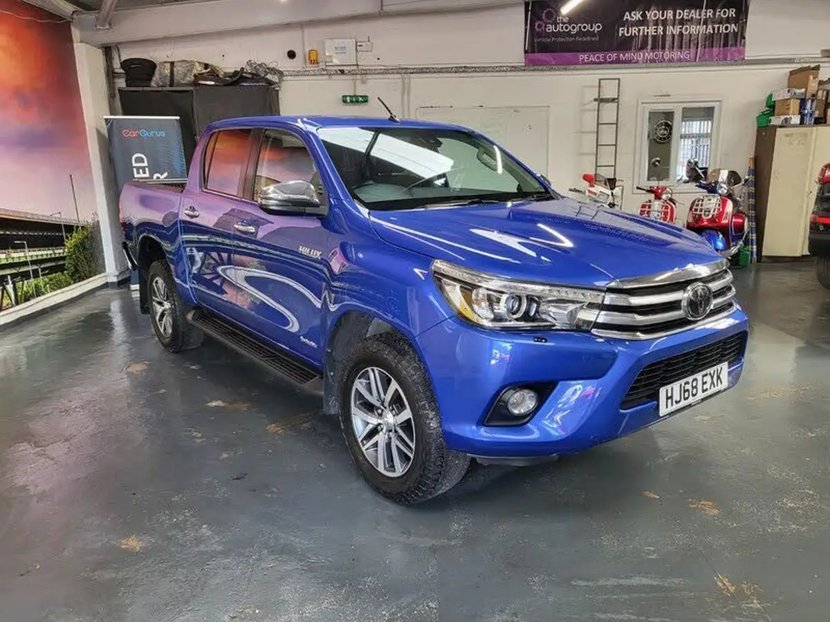 2018-toyota-hi-lux-24d-invincible-ss-auto-big-5