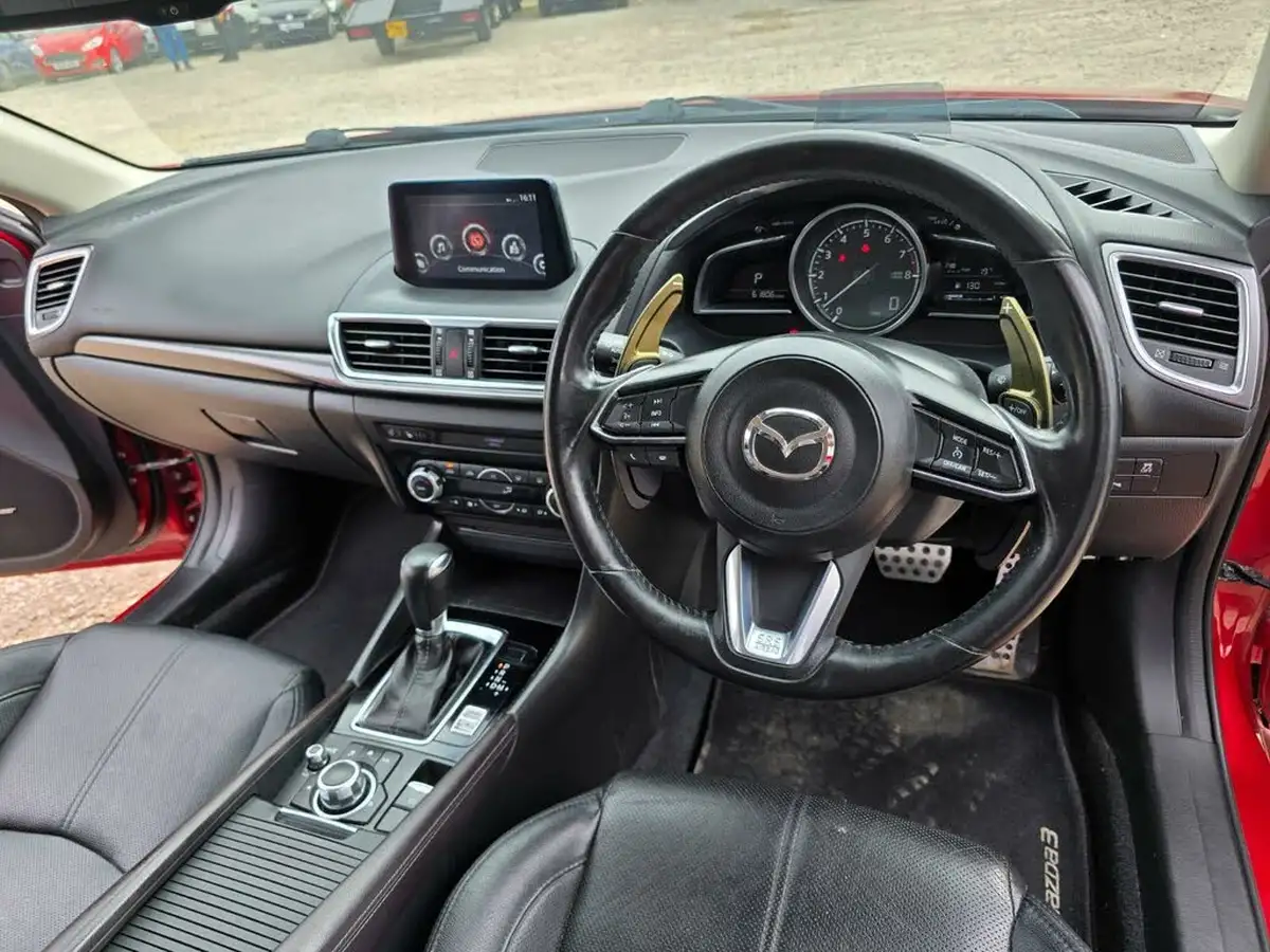 2016-mazda-mazda3-20-sport-nav-120ps-safety-packblack-leather-hatchback-5d-auto-big-60