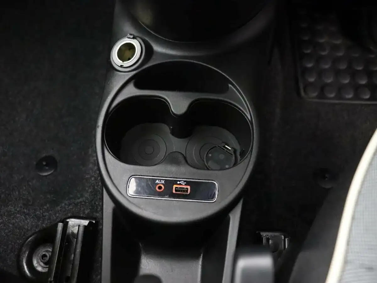2018-fiat-500-12-lounge-big-28