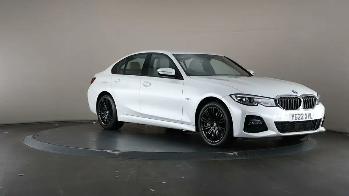 2022-bmw-3-series-20-330e-m-sport-pro-pack-saloon-4d-big-53