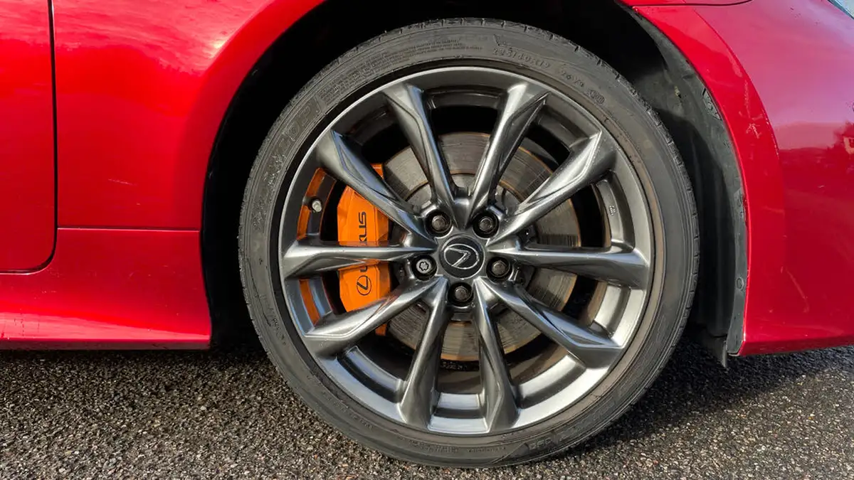 2019-lexus-rc-300h-25-f-sport-223bhp-big-19